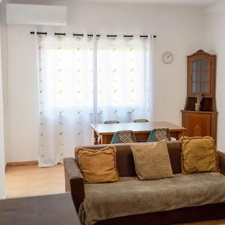 דירה Block